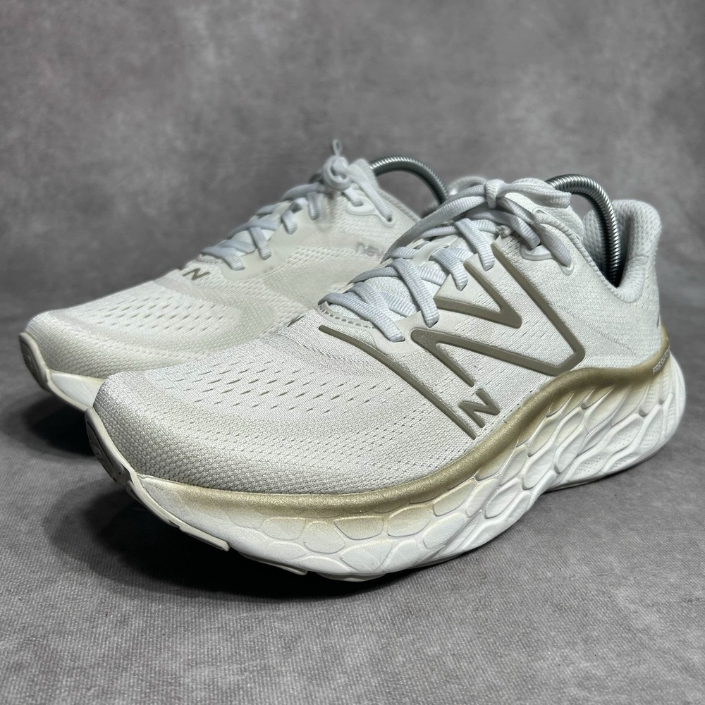 New Balance Fresh Foam X More v4 Womens 10.5 Mens 9 White Gold Running Shoes